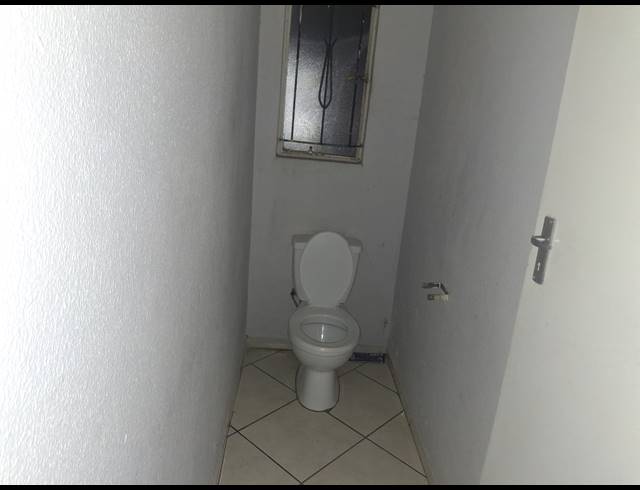 3 BEDROOM FREEHOLD TO LET IN CLAYVILLE